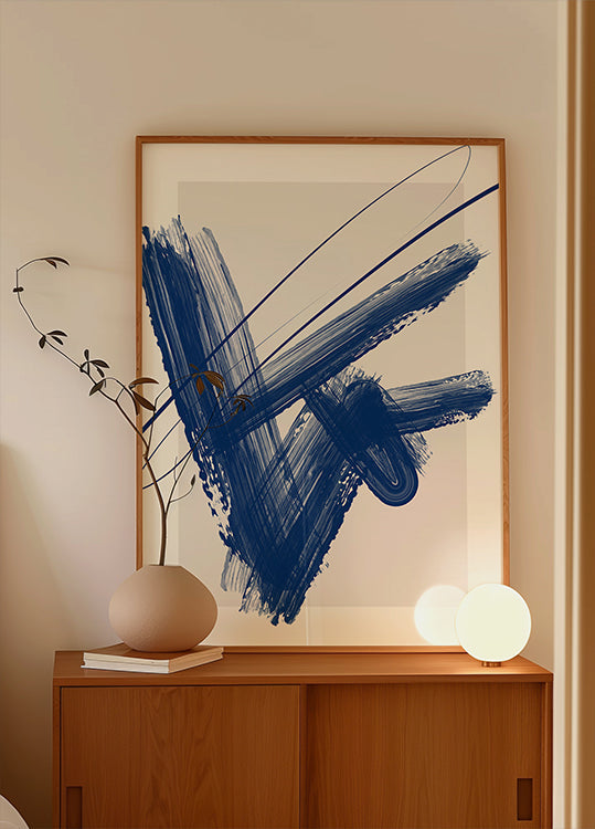 Vetgedrukte blauwe penseelstrekenposter