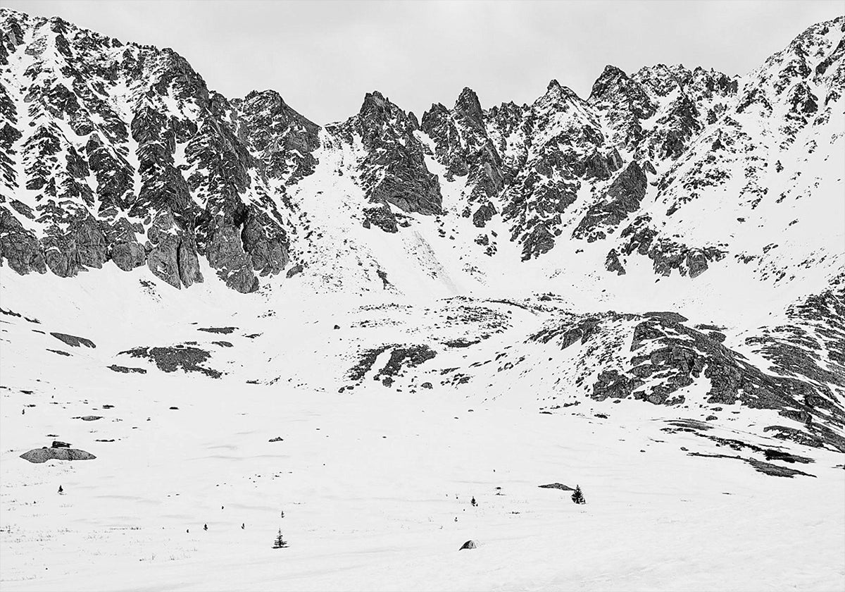 Besneeuwde bergtoppen Poster