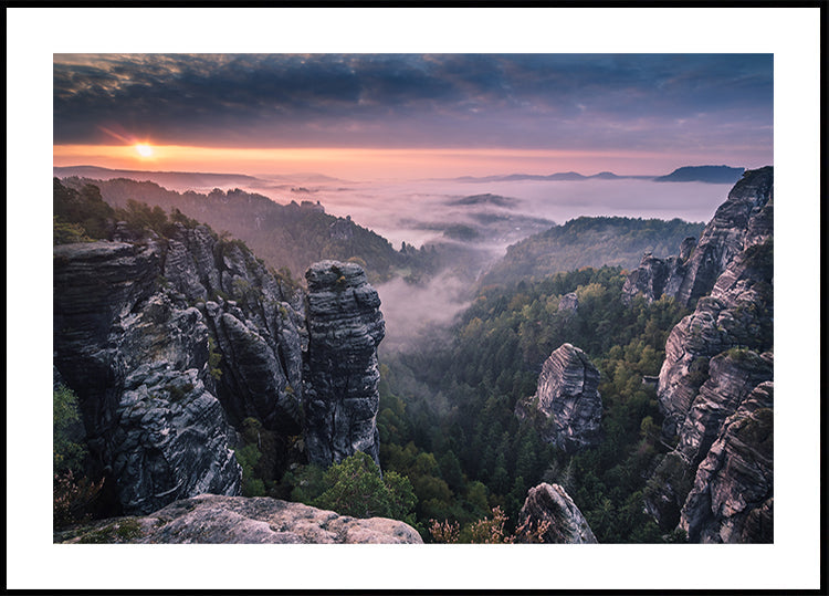 Zonsopgang op de rotsen
