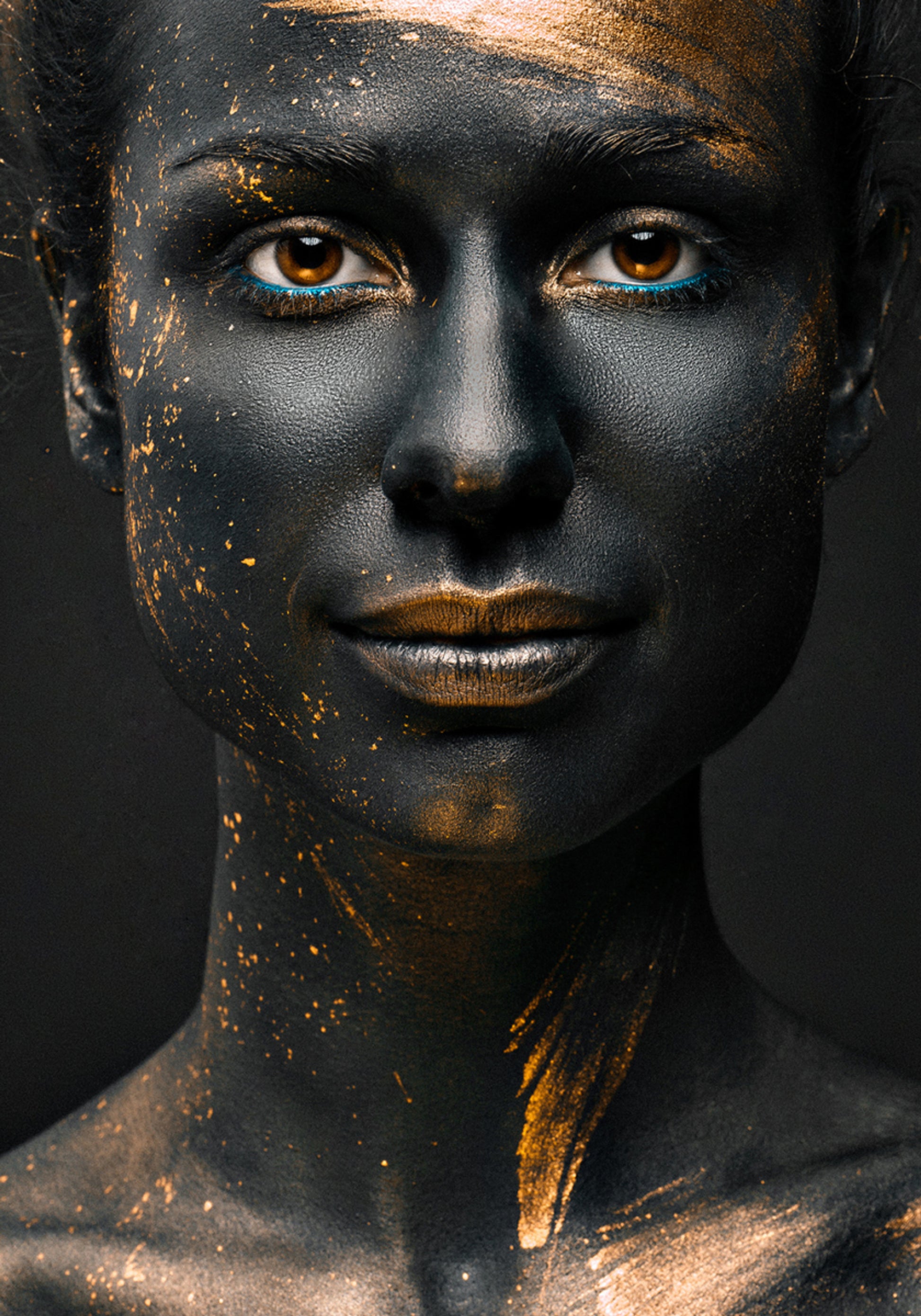 Zwart goud splatter portret