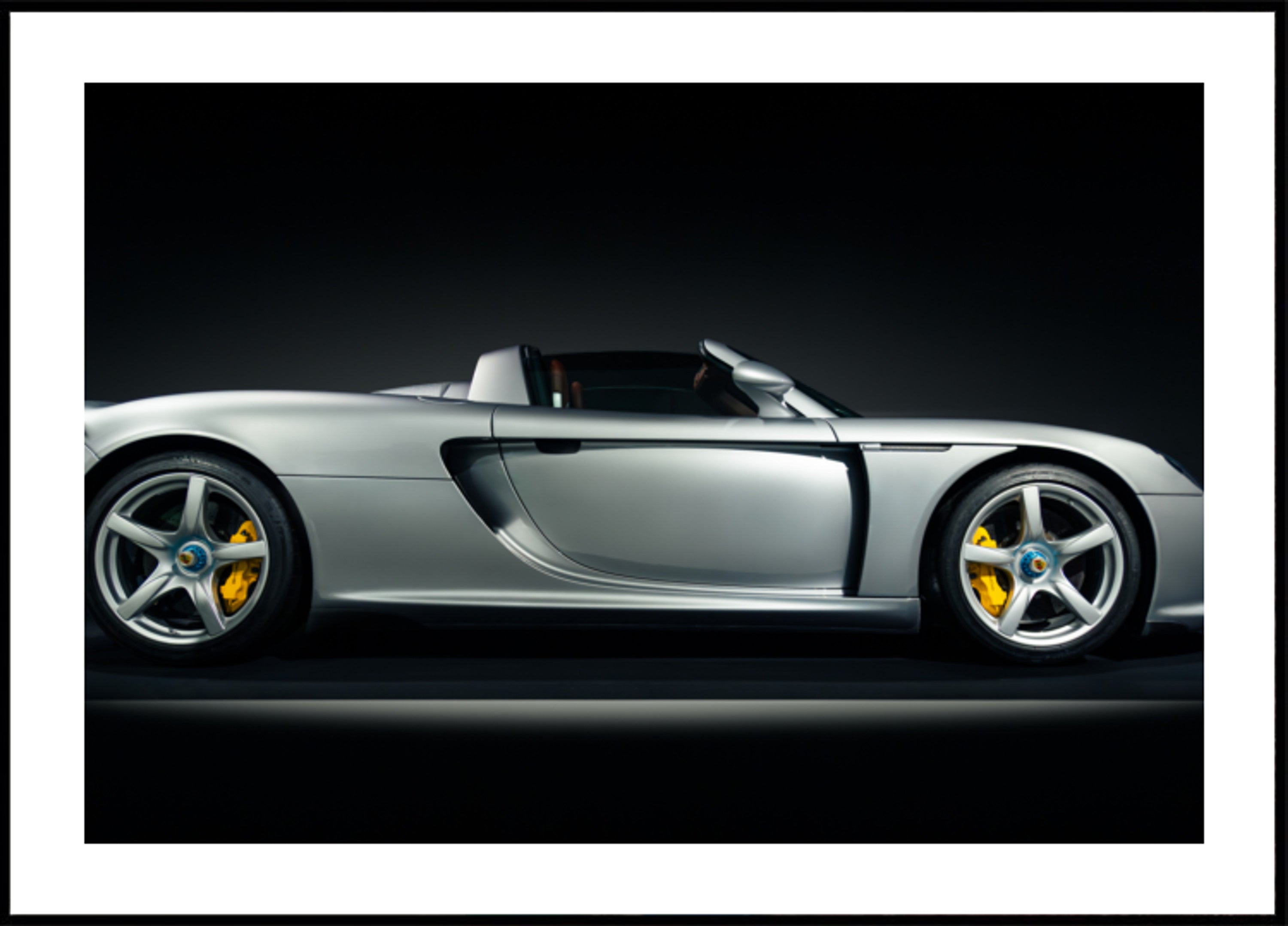Elegante zilveren supercar