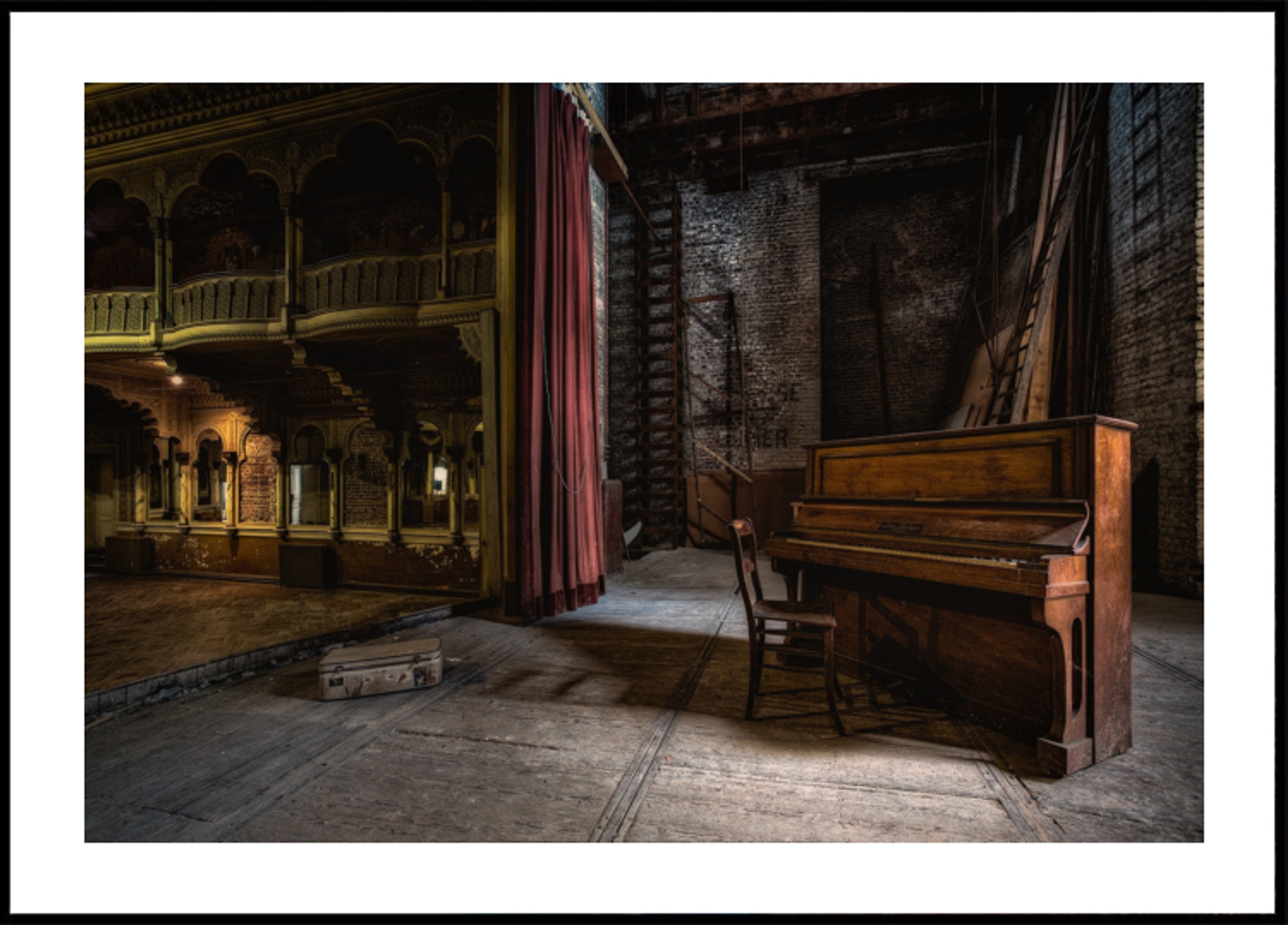 Verlaten theaterpiano